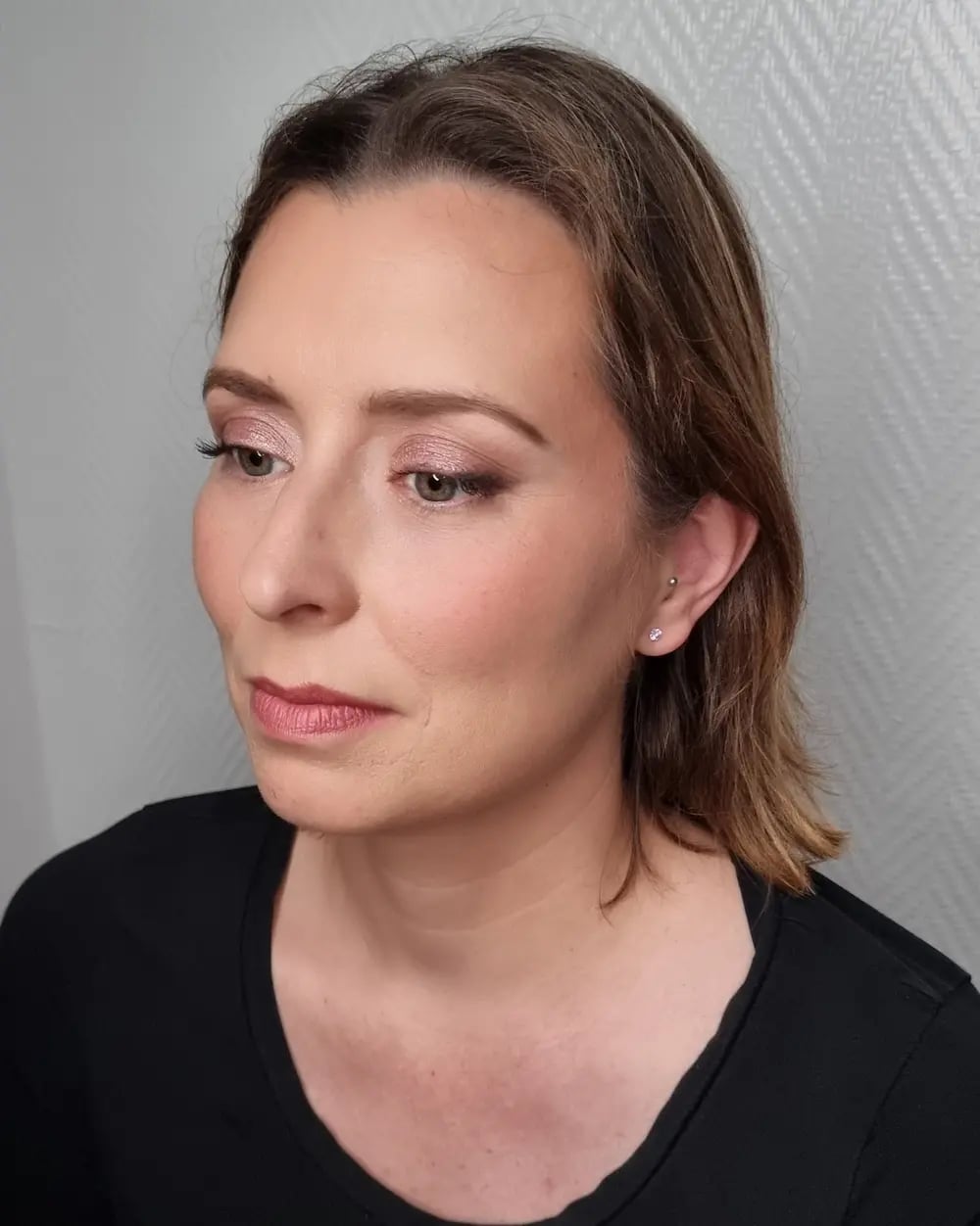 Maquillage soft glam lumineux pour un mariage